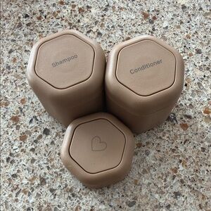 Keep your Cadence capsule travel bundle in mocha